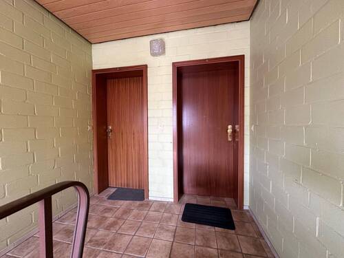 Treppenhaus - Etagenwohnung mit 50,70 m&sup2; in Husum zum Kaufen