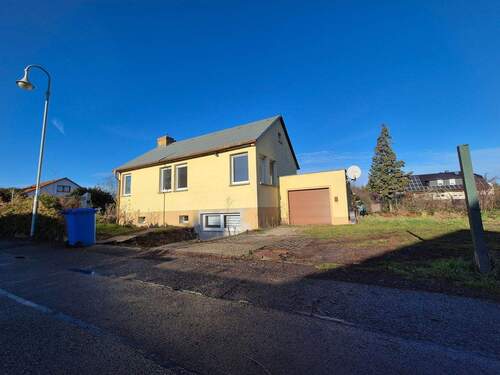 Außenansicht - Einfamilienhaus mit 95,00 m&sup2; in Delitzsch zum Kaufen