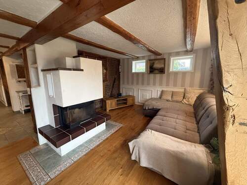 Wohnzimmer - 4 Zimmer Einfamilienhaus in Braunschweig