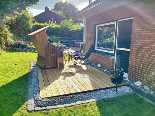 Sonnige Terrasse - 4 Zimmer Bungalow in Süderholm