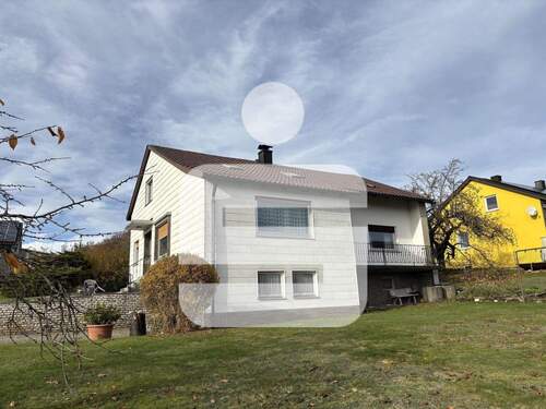 Haus und Garten - Schöne Lage 'mach was draus!' - 197.000,00&nbsp;EUR Kaufpreis, ca.&nbsp; 190,00&nbsp;m&sup2;&nbsp;Wohnfl&auml;che