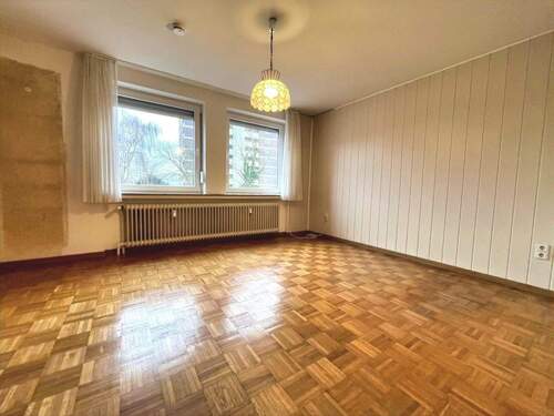 Geräumig ist auch das Schlafzimmer - 