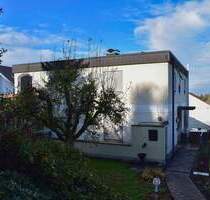 Bruchsal-Untergrombach: DHH mit Wintergarten, Loggia, Sauna, Garage, ELW, nähe Weingartener Moor