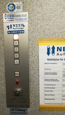 Aufzug 2.jpg - 