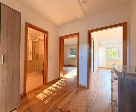 Flur - Etagenwohnung mit 62,00 m² in Queis zur Miete