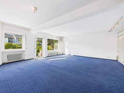 ...mit Zugang zum Garten - Einfamilienhaus mit 177,00 m&sup2; in Wiesbaden zum Kaufen