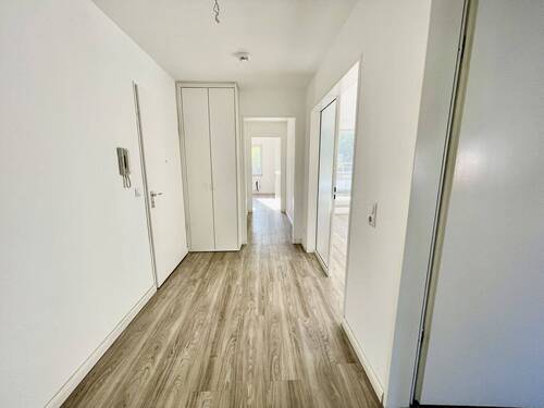 Eingangs- Flurbereich - 