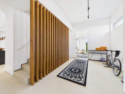 Einladendes Entree zum... - 6 Zimmer Einfamilienhaus in Wiesbaden