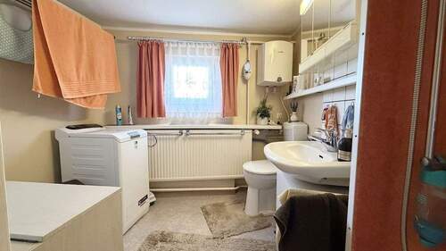 Tageslichtbad im 1. OG - 