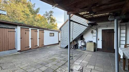 ausreichend Nebengelass - 