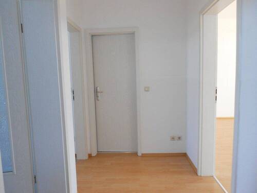 Flur - 2 Zimmer Etagenwohnung in Plauen