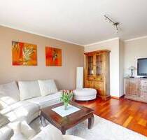 Möblierte Dachgeschosswohnung mit Penthouse-Flair - Frankfurt am Main Kalbach-Riedberg