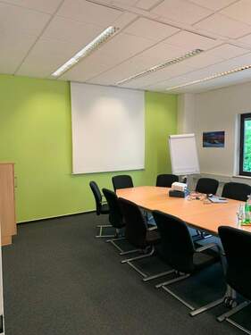 Meetingraum Bürofläche 2 - Großzügige Büroetagen in Krefeld - flexibel, modern, 247 Zugang