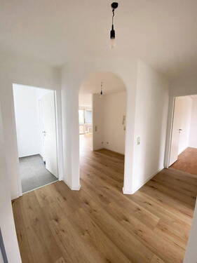 Flur - Etagenwohnung mit 83,00 m² in Holzgerlingen zum Kaufen