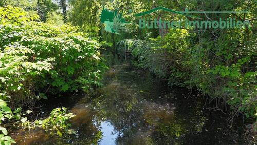 Der Stadtgraben führt in die Müggelspree - Grundstück in Berlin