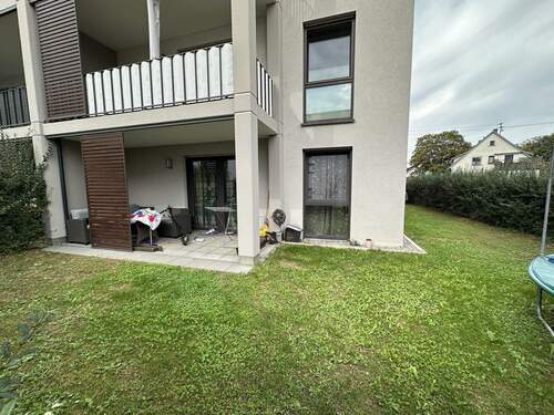 Terrasse der EG Wohnung - 2 Zimmer Etagenwohnung zum Kaufen in Emmendingen