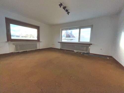 Licht von zwei Seiten machen den Raum weit und hell (OG) - 