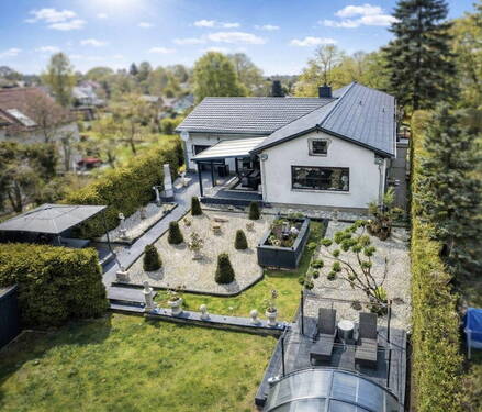 Haus mit parkähnlichem Garten - 3 Zimmer Bungalow zum Kaufen in Birkenwerder