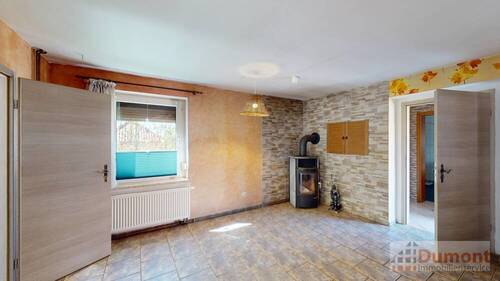 Flur/Eingangsbereich im EG mit Kamin - 6 Zimmer Einfamilienhaus in Leuna/OT Kötzschau