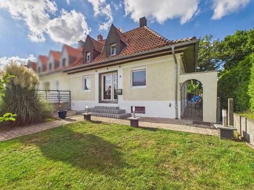 Modernisiertes Reiheneckhaus in Heessen ... - Tradition bewahrt, Zukunft gestaltet - Renoviertes Reiheneckhaus in Heessen