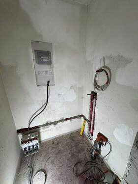 Technikraum /Wandschrank - 