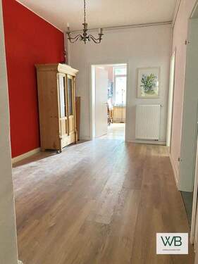 Flur - Etagenwohnung mit 93,00 m² in Braunschweig zum Kaufen