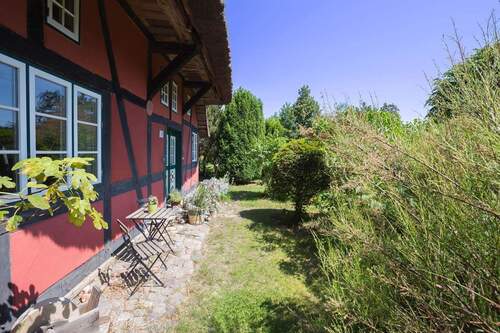 07 - Wohnhaus aussen 7.jpg - 