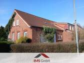 IMSGmbH005 - Provisionsfrei! Zweifamilienhaus auf großzügigem Grundstück in Leer-Loga zu verkaufen