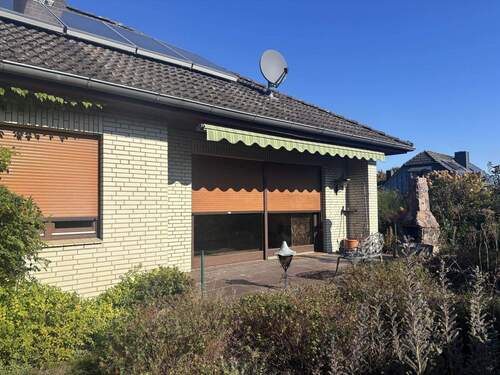 Terrasse mit Markise - 