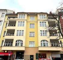 Bezugsfreie 2-Zimmer Altbauwohnung mit Balkon direkt am Kleinen Tiergarten - Berlin Moabit