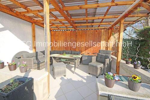 überdachte Terrasse - 