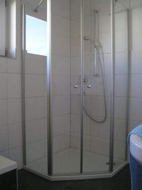 Echtglasdusche - 5 Zimmer Doppelhaushälfte in Pilsting