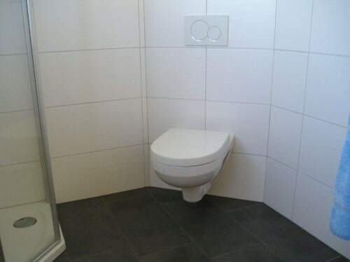 Toilette im Bad - 