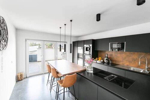 Küche 1.OG - Mehrfamilienhaus, Wohnhaus mit 600,00 m² in Neu-Isenburg zum Kaufen