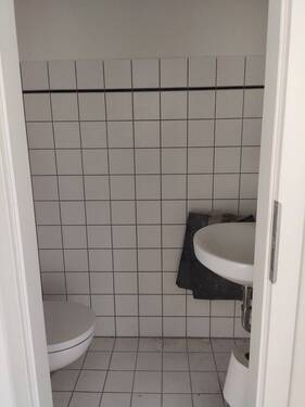 WC - 