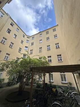 Innenfassade - Etagenwohnung mit 46,40 m² in Berlin zum Kaufen