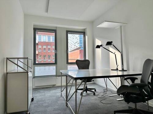 Teambüro 2 Personen mit Elphi-Blick - Teambüro für 2 Personen mit Elphi-Blick - flexibel, vollmöbliert, all-inclusive