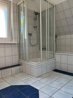 DG Bad - Mehrfamilienhaus, Wohnhaus in Rosdorf zum Kaufen