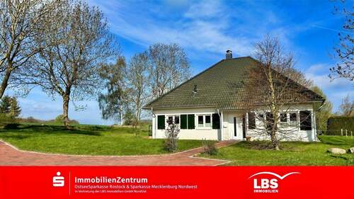 Hausansicht - RUHE.NATUR.OSTSEE - 555.000,00&nbsp;EUR Kaufpreis, ca.&nbsp; 120,00&nbsp;m&sup2;&nbsp;Wohnfl&auml;che