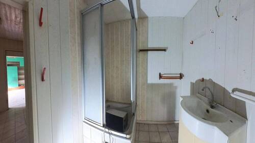 Bad Zimmer 7 EG - 
