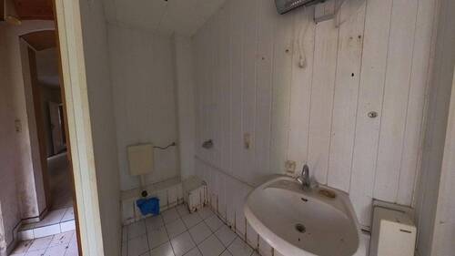 Bad Zimmer 10 EG - 