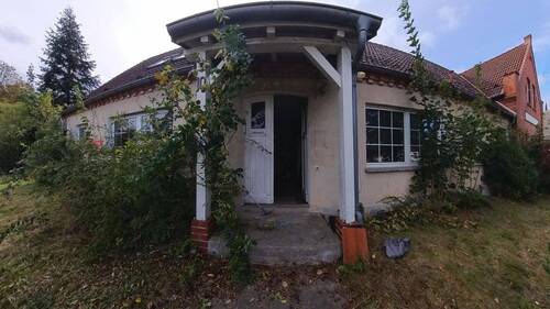 EIngang Wohnhaus - Mehrfamilienhaus, Wohnhaus mit 360,00 m&sup2; in Siedenbollentin zum Kaufen