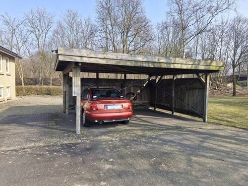 Carportstellplätze - 