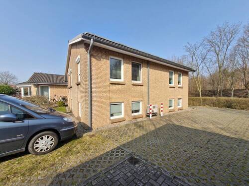 Ansicht Haus seitlich - 7 Zimmer Büro in Westerrönfeld