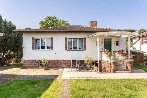 Ansicht Gartenseite - 4 Zimmer Einfamilienhaus zum Kaufen in Berlin