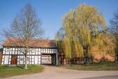 Altenteil mit Hofauffahrt - 9 Zimmer Bauernhaus, Landhaus zum Kaufen in Apenburg-Winterfeld