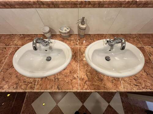 Hochwertige Badezimmerausstattung - 