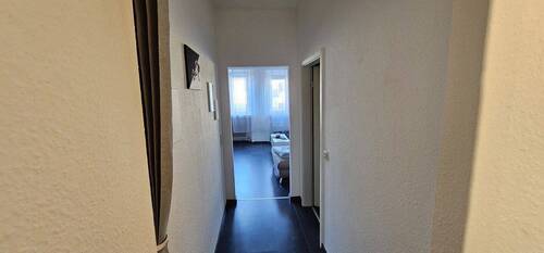 Diele Sicht zum Wohnzimmer - 3 Zimmer Etagenwohnung in Dortmund
