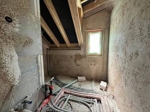 501038240_1321133040022604_4581607603341594614_n.j - 