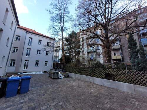 Innenhof - 2 Zimmer Etagenwohnung in Nürnberg